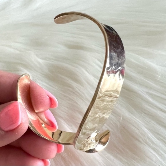 14k gold James Avery ULTRA RARE sculptural soft hammered cuff bracelet - Picture 9 of 15